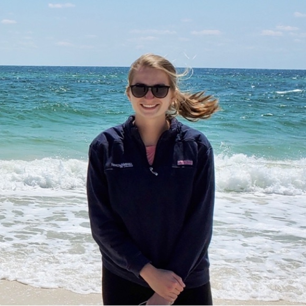 Meet your Posher, Natalie